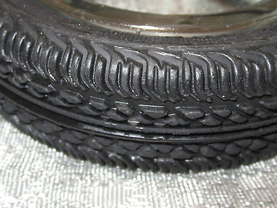 Car tire ashtray auto in glass and rubber Optimo Hancock K006