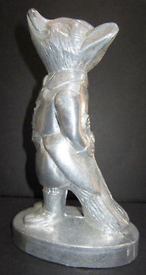 SNOOTY FOX vintage hunting bottleopener or paperweight aluminum metal USA